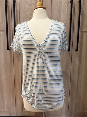 T.La Striped V-Neck Short Sleeve Top in Blue, White & Tan